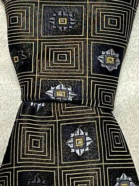 Profilo Studios 100% Silk Geometric Jacquard Tie